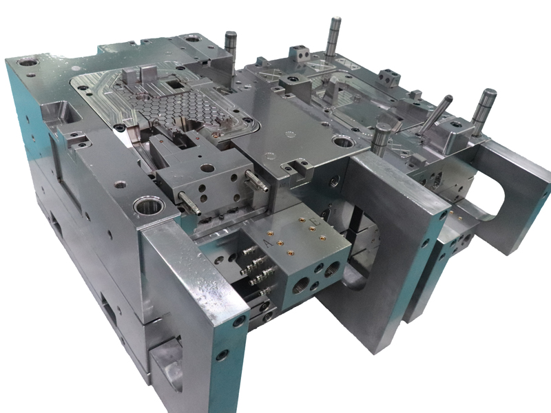 Injection mold